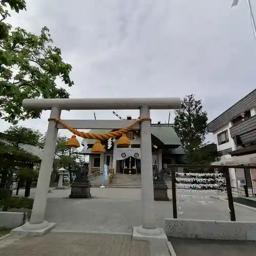 烈々布神社の鳥居