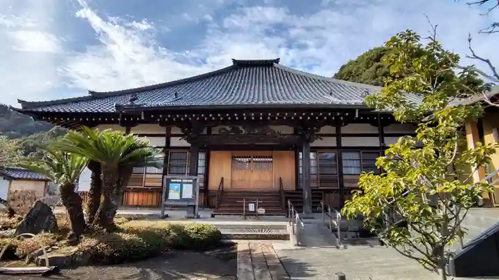 寿覚院光照寺の本殿・本堂