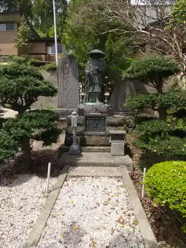 吉祥院の像