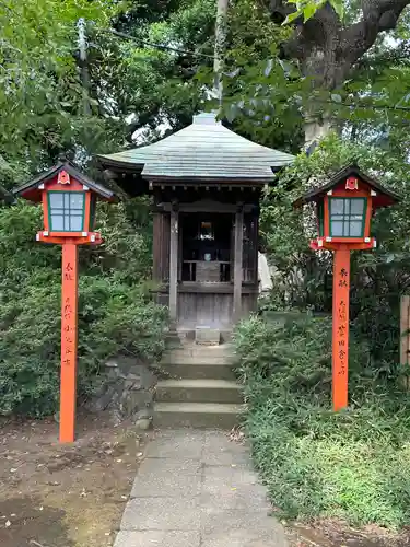 明王院（満願寺別院）の末社