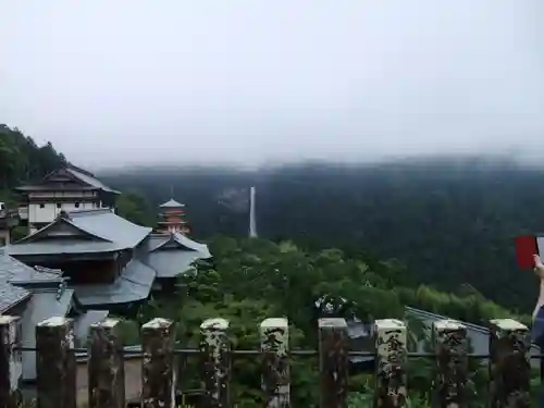 青岸渡寺の景色