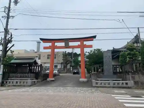 五社神社　諏訪神社の鳥居