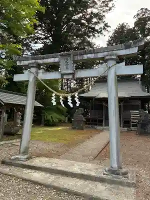 小林瀧尾神社の{uncategorized: "未分類", other: "その他", undefined: "問題あり", building: "その他建物", grave: "お墓", sacred_gate: "鳥居", guardian: "狛犬", statue: "像", buddha: "仏像", history: "歴史", nature: "自然", garden: "庭園", animal: "動物", pagoda: "塔", temizu: "手水舎", mountain_gate: "山門・神門", sanctuary: "本殿・本堂", subordinate: "末社・摂社", art: "芸術", scenery: "景色", jizo: "地蔵", ema: "絵馬", goshuin: "御朱印", omikuji: "おみくじ", items: "授与品その他", amulet: "お守り", goshuincho: "御朱印帳", eats: "食事", festival: "お祭り", votive_dance: "神楽", shichigosan: "七五三参", wedding: "結婚式", experience: "体験その他", initially: "初詣", around: "周辺", anti_infection: "感染症対策"}