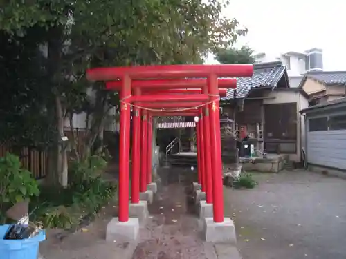 元宿堰稲荷神社(東京都)