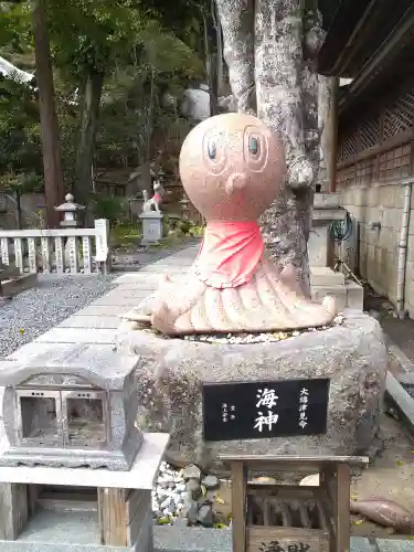 由加山 由加神社本宮の末社