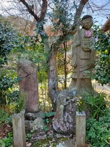 妙法寺の像