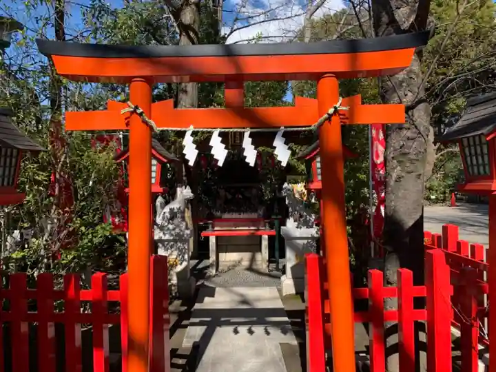 新田神社の末社・摂社