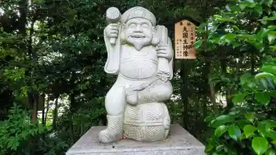 長宮氷川神社の像
