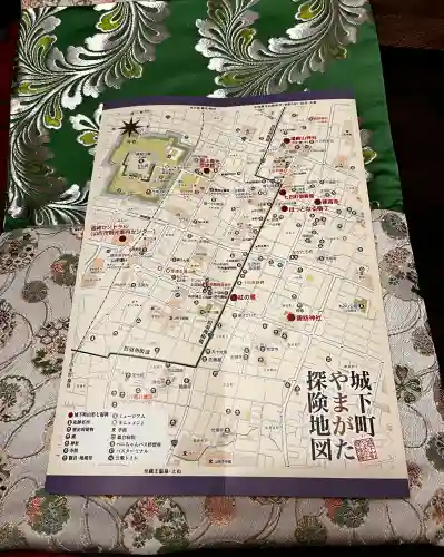 諏訪神社の{uncategorized: "未分類", other: "その他", undefined: "問題あり", building: "その他建物", grave: "お墓", sacred_gate: "鳥居", guardian: "狛犬", statue: "像", buddha: "仏像", history: "歴史", nature: "自然", garden: "庭園", animal: "動物", pagoda: "塔", temizu: "手水舎", mountain_gate: "山門・神門", sanctuary: "本殿・本堂", subordinate: "末社・摂社", art: "芸術", scenery: "景色", jizo: "地蔵", ema: "絵馬", goshuin: "御朱印", omikuji: "おみくじ", items: "授与品その他", amulet: "お守り", goshuincho: "御朱印帳", eats: "食事", festival: "お祭り", votive_dance: "神楽", shichigosan: "七五三参", wedding: "結婚式", experience: "体験その他", initially: "初詣", around: "周辺", anti_infection: "感染症対策"}