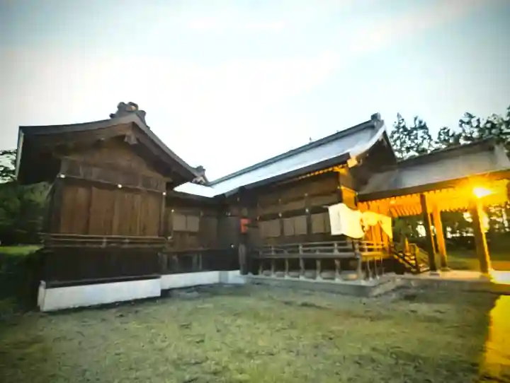 居多神社の{uncategorized: "未分類", other: "その他", undefined: "問題あり", building: "その他建物", grave: "お墓", sacred_gate: "鳥居", guardian: "狛犬", statue: "像", buddha: "仏像", history: "歴史", nature: "自然", garden: "庭園", animal: "動物", pagoda: "塔", temizu: "手水舎", mountain_gate: "山門・神門", sanctuary: "本殿・本堂", subordinate: "末社・摂社", art: "芸術", scenery: "景色", jizo: "地蔵", ema: "絵馬", goshuin: "御朱印", omikuji: "おみくじ", items: "授与品その他", amulet: "お守り", goshuincho: "御朱印帳", eats: "食事", festival: "お祭り", votive_dance: "神楽", shichigosan: "七五三参", wedding: "結婚式", experience: "体験その他", initially: "初詣", around: "周辺", anti_infection: "感染症対策"}