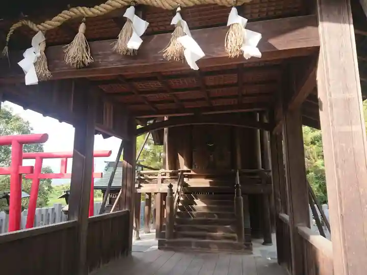 八幡神社の本殿・本堂