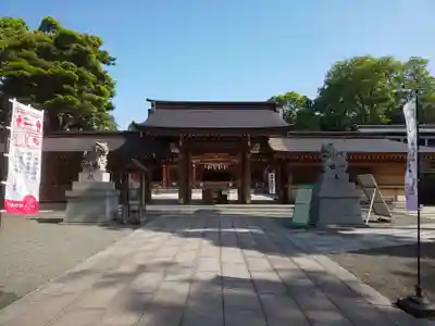 亀ケ池八幡宮の山門・神門
