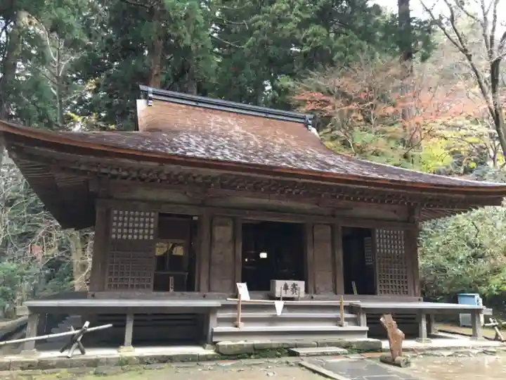 室生寺の本殿・本堂