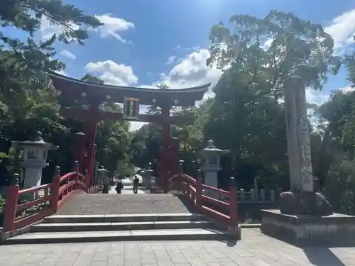 氣比神宮の鳥居