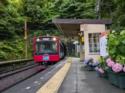 深澤銭洗弁財天の周辺