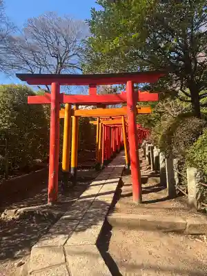 根津神社の{uncategorized: "未分類", other: "その他", undefined: "問題あり", building: "その他建物", grave: "お墓", sacred_gate: "鳥居", guardian: "狛犬", statue: "像", buddha: "仏像", history: "歴史", nature: "自然", garden: "庭園", animal: "動物", pagoda: "塔", temizu: "手水舎", mountain_gate: "山門・神門", sanctuary: "本殿・本堂", subordinate: "末社・摂社", art: "芸術", scenery: "景色", jizo: "地蔵", ema: "絵馬", goshuin: "御朱印", omikuji: "おみくじ", items: "授与品その他", amulet: "お守り", goshuincho: "御朱印帳", eats: "食事", festival: "お祭り", votive_dance: "神楽", shichigosan: "七五三参", wedding: "結婚式", experience: "体験その他", initially: "初詣", around: "周辺", anti_infection: "感染症対策"}