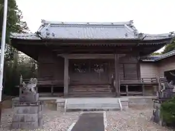諏訪神社の本殿・本堂