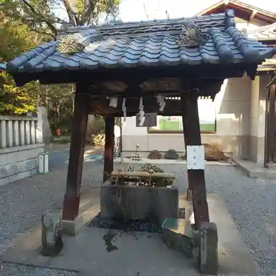 玉敷神社の手水舎