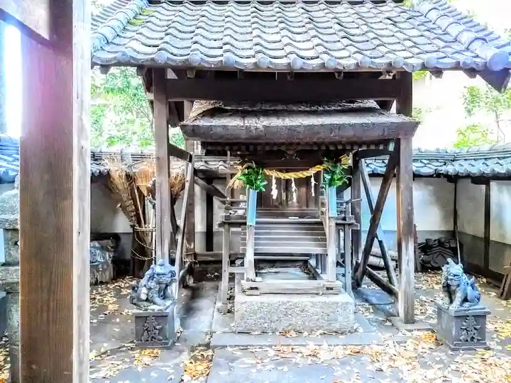 若宮八幡社の本殿・本堂