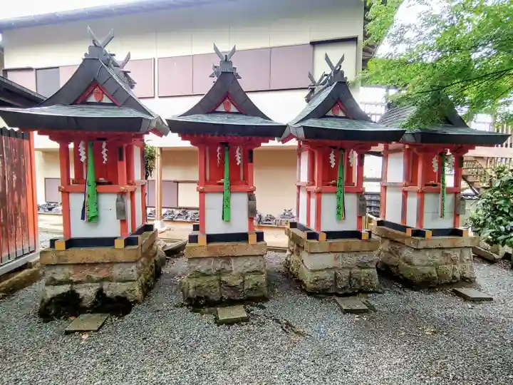 薬園八幡神社の末社・摂社