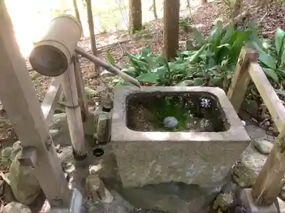 玉野御嶽神社の手水舎