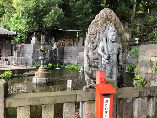 瀧泉寺（目黒不動尊）の仏像