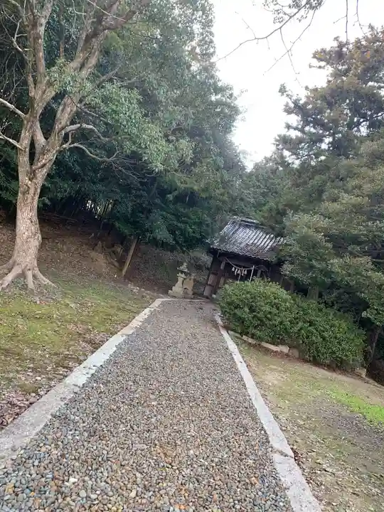 烏帽子岩神社のその他建物