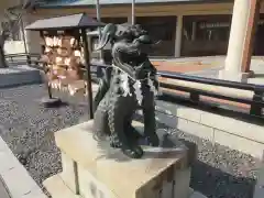 三重縣護國神社の狛犬