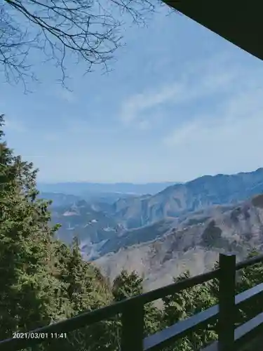 三峯神社の景色