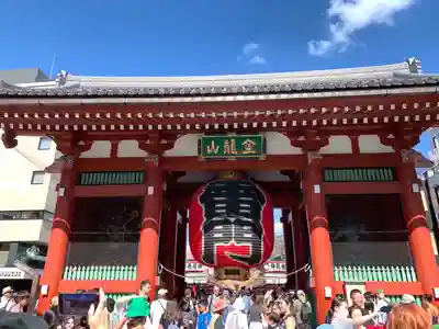 浅草寺の山門・神門