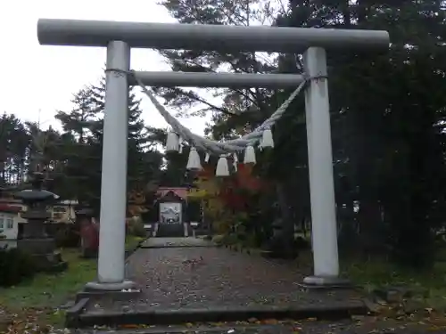 樺戸神社の鳥居