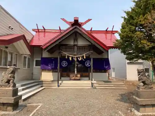 南線神社の本殿