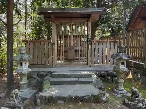 松尾神社の{uncategorized: "未分類", other: "その他", undefined: "問題あり", building: "その他建物", grave: "お墓", sacred_gate: "鳥居", guardian: "狛犬", statue: "像", buddha: "仏像", history: "歴史", nature: "自然", garden: "庭園", animal: "動物", pagoda: "塔", temizu: "手水舎", mountain_gate: "山門・神門", sanctuary: "本殿・本堂", subordinate: "末社・摂社", art: "芸術", scenery: "景色", jizo: "地蔵", ema: "絵馬", goshuin: "御朱印", omikuji: "おみくじ", items: "授与品その他", amulet: "お守り", goshuincho: "御朱印帳", eats: "食事", festival: "お祭り", votive_dance: "神楽", shichigosan: "七五三参", wedding: "結婚式", experience: "体験その他", initially: "初詣", around: "周辺", anti_infection: "感染症対策"}