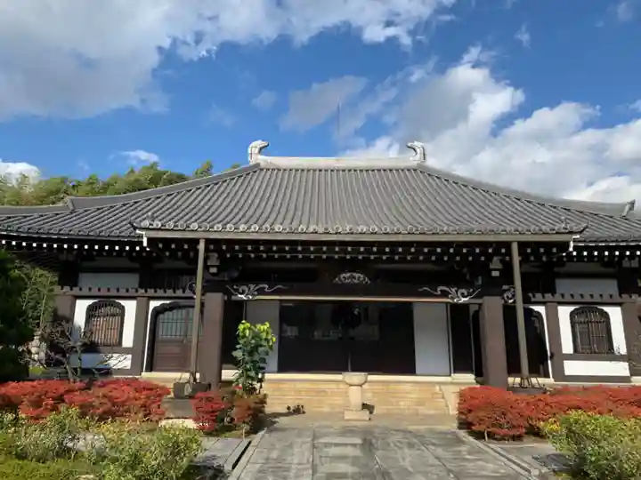 長寿寺の本殿・本堂