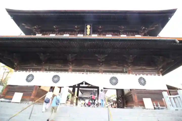 善光寺の山門・神門