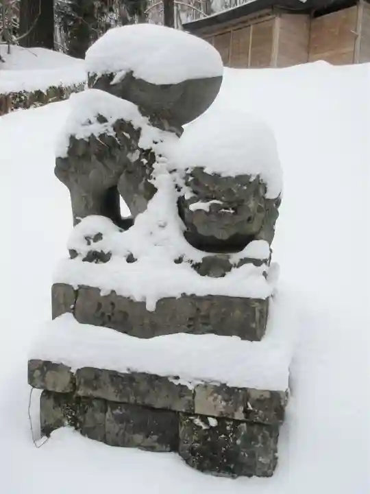 戸隠神社奥社の狛犬