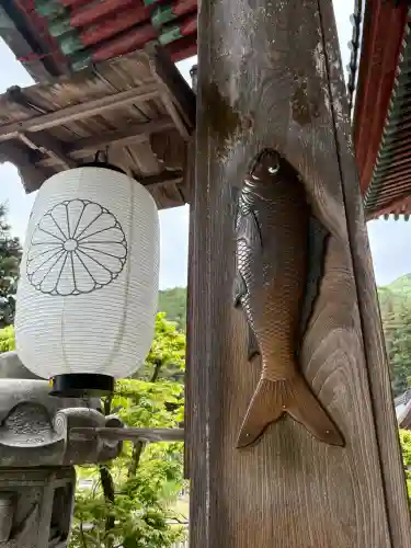 華厳寺の{uncategorized: "未分類", other: "その他", undefined: "問題あり", building: "その他建物", grave: "お墓", sacred_gate: "鳥居", guardian: "狛犬", statue: "像", buddha: "仏像", history: "歴史", nature: "自然", garden: "庭園", animal: "動物", pagoda: "塔", temizu: "手水舎", mountain_gate: "山門・神門", sanctuary: "本殿・本堂", subordinate: "末社・摂社", art: "芸術", scenery: "景色", jizo: "地蔵", ema: "絵馬", goshuin: "御朱印", omikuji: "おみくじ", items: "授与品その他", amulet: "お守り", goshuincho: "御朱印帳", eats: "食事", festival: "お祭り", votive_dance: "神楽", shichigosan: "七五三参", wedding: "結婚式", experience: "体験その他", initially: "初詣", around: "周辺", anti_infection: "感染症対策"}