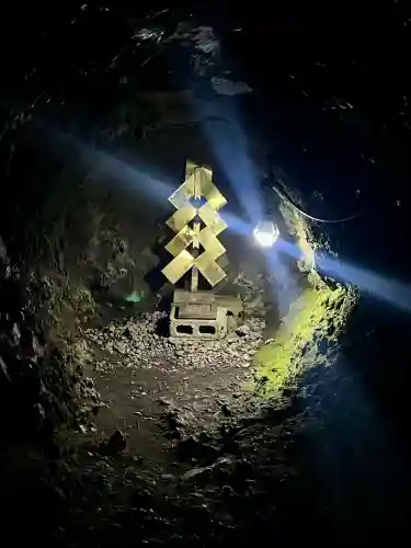 無戸室浅間神社(船津胎内神社)(山梨県)