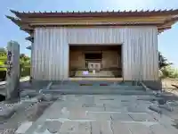 英彦山神宮御本社(上宮)の{uncategorized: "未分類", other: "その他", undefined: "問題あり", building: "その他建物", grave: "お墓", sacred_gate: "鳥居", guardian: "狛犬", statue: "像", buddha: "仏像", history: "歴史", nature: "自然", garden: "庭園", animal: "動物", pagoda: "塔", temizu: "手水舎", mountain_gate: "山門・神門", sanctuary: "本殿・本堂", subordinate: "末社・摂社", art: "芸術", scenery: "景色", jizo: "地蔵", ema: "絵馬", goshuin: "御朱印", omikuji: "おみくじ", items: "授与品その他", amulet: "お守り", goshuincho: "御朱印帳", eats: "食事", festival: "お祭り", votive_dance: "神楽", shichigosan: "七五三参", wedding: "結婚式", experience: "体験その他", initially: "初詣", around: "周辺", anti_infection: "感染症対策"}