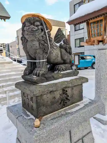 札幌諏訪神社の狛犬