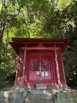 船守稲荷神社の{uncategorized: "未分類", other: "その他", undefined: "問題あり", building: "その他建物", grave: "お墓", sacred_gate: "鳥居", guardian: "狛犬", statue: "像", buddha: "仏像", history: "歴史", nature: "自然", garden: "庭園", animal: "動物", pagoda: "塔", temizu: "手水舎", mountain_gate: "山門・神門", sanctuary: "本殿・本堂", subordinate: "末社・摂社", art: "芸術", scenery: "景色", jizo: "地蔵", ema: "絵馬", goshuin: "御朱印", omikuji: "おみくじ", items: "授与品その他", amulet: "お守り", goshuincho: "御朱印帳", eats: "食事", festival: "お祭り", votive_dance: "神楽", shichigosan: "七五三参", wedding: "結婚式", experience: "体験その他", initially: "初詣", around: "周辺", anti_infection: "感染症対策"}