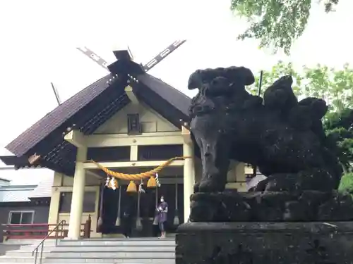 江南神社の狛犬