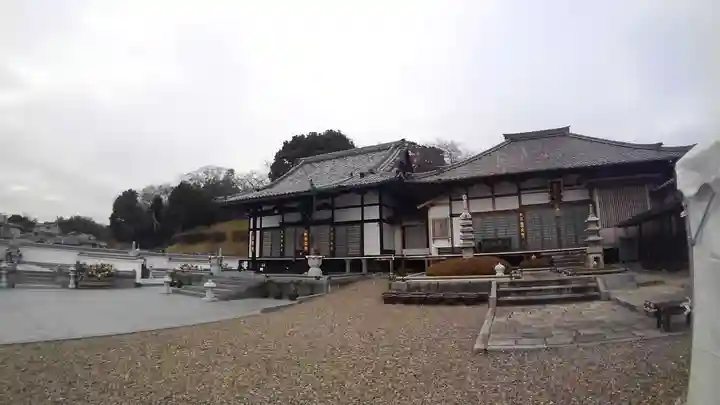 海岸寺の本殿・本堂