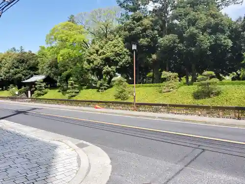 栄富稲荷神社の周辺