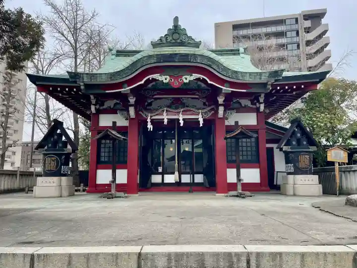 河原町稲荷神社の{uncategorized: "未分類", other: "その他", undefined: "問題あり", building: "その他建物", grave: "お墓", sacred_gate: "鳥居", guardian: "狛犬", statue: "像", buddha: "仏像", history: "歴史", nature: "自然", garden: "庭園", animal: "動物", pagoda: "塔", temizu: "手水舎", mountain_gate: "山門・神門", sanctuary: "本殿・本堂", subordinate: "末社・摂社", art: "芸術", scenery: "景色", jizo: "地蔵", ema: "絵馬", goshuin: "御朱印", omikuji: "おみくじ", items: "授与品その他", amulet: "お守り", goshuincho: "御朱印帳", eats: "食事", festival: "お祭り", votive_dance: "神楽", shichigosan: "七五三参", wedding: "結婚式", experience: "体験その他", initially: "初詣", around: "周辺", anti_infection: "感染症対策"}
