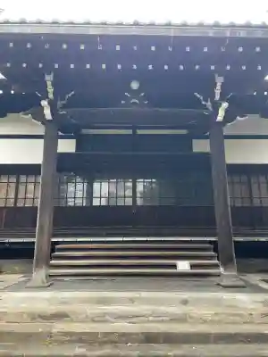 臨江寺の{uncategorized: "未分類", other: "その他", undefined: "問題あり", building: "その他建物", grave: "お墓", sacred_gate: "鳥居", guardian: "狛犬", statue: "像", buddha: "仏像", history: "歴史", nature: "自然", garden: "庭園", animal: "動物", pagoda: "塔", temizu: "手水舎", mountain_gate: "山門・神門", sanctuary: "本殿・本堂", subordinate: "末社・摂社", art: "芸術", scenery: "景色", jizo: "地蔵", ema: "絵馬", goshuin: "御朱印", omikuji: "おみくじ", items: "授与品その他", amulet: "お守り", goshuincho: "御朱印帳", eats: "食事", festival: "お祭り", votive_dance: "神楽", shichigosan: "七五三参", wedding: "結婚式", experience: "体験その他", initially: "初詣", around: "周辺", anti_infection: "感染症対策"}