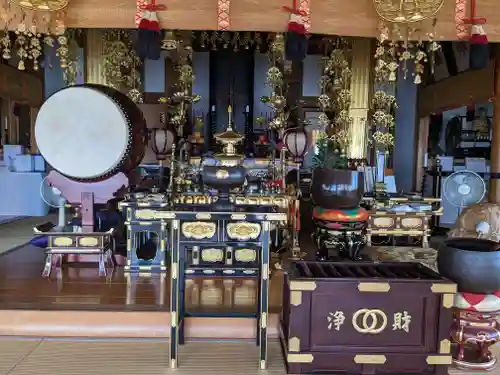 蓮花寺の本殿・本堂