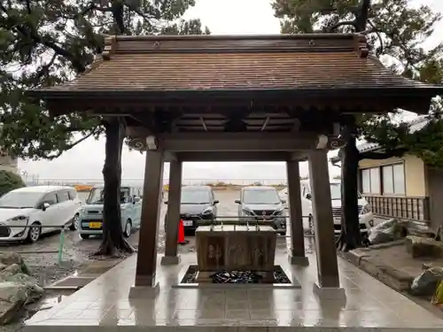 森戸大明神（森戸神社）の手水舎