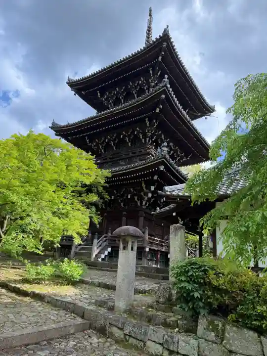真正極楽寺(真如堂)の{uncategorized: "未分類", other: "その他", undefined: "問題あり", building: "その他建物", grave: "お墓", sacred_gate: "鳥居", guardian: "狛犬", statue: "像", buddha: "仏像", history: "歴史", nature: "自然", garden: "庭園", animal: "動物", pagoda: "塔", temizu: "手水舎", mountain_gate: "山門・神門", sanctuary: "本殿・本堂", subordinate: "末社・摂社", art: "芸術", scenery: "景色", jizo: "地蔵", ema: "絵馬", goshuin: "御朱印", omikuji: "おみくじ", items: "授与品その他", amulet: "お守り", goshuincho: "御朱印帳", eats: "食事", festival: "お祭り", votive_dance: "神楽", shichigosan: "七五三参", wedding: "結婚式", experience: "体験その他", initially: "初詣", around: "周辺", anti_infection: "感染症対策"}