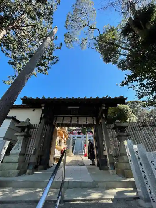 須賀神社の山門・神門